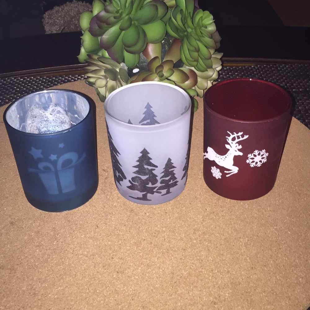 - Glass candle holder set Christmas size 3”x 25”